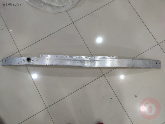 Mercedes E Serisi W212 Ön Tampon Demiri