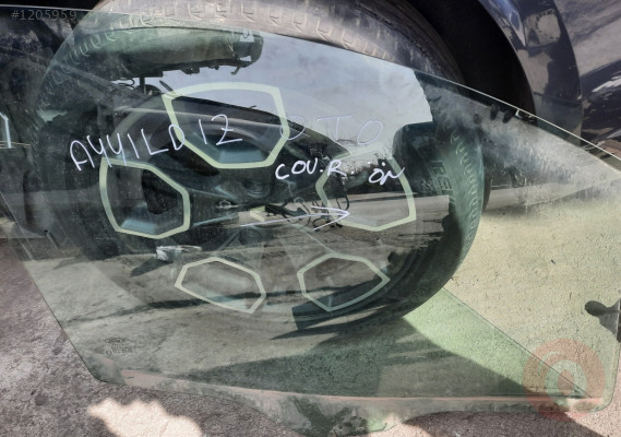 FORD COURİER SAĞ ÖN KAPI CAMI