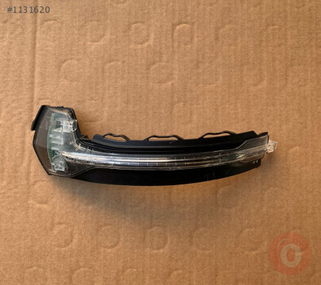 AUDİ A3 13-20 DİKİZ AYNA SİNYALİ SOL 8V0949101 8V0949101B