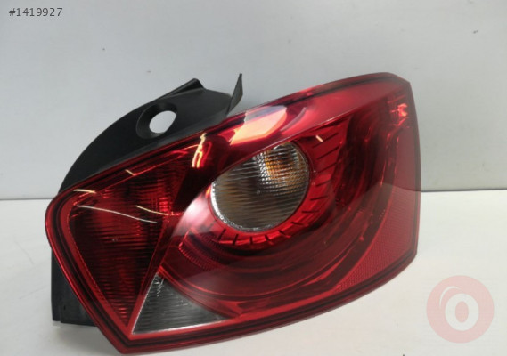 SEAT IBIZA 13-17 SAĞ STOP LAMBASI LEDSİZ SİYAH 6J4945096K