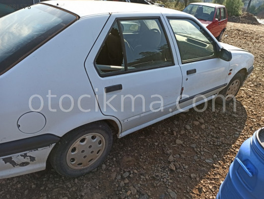 RENAULT R19 SAĞ ARKA KAPI