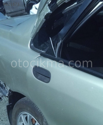 2001 VOLVO S40 ORİJİNAL SAĞ ARKA KAPI KOLU.
