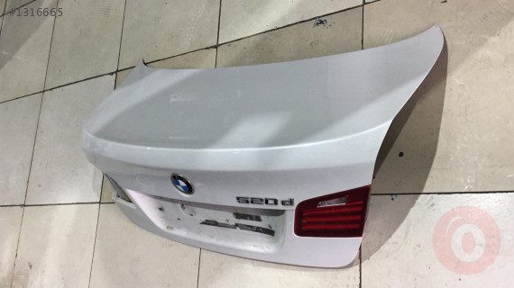 BMW F10 ÇIKMA ORJİNAL SEDEF BEYAZ BAGAJ KAPAĞI BOYASIZ