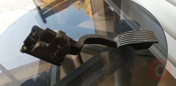 opel corsa e kasa çıkma gaz pedalı.