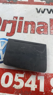 1K6867461 vw golf 5 sol bagaj eşya gözü ayırıcı kapağı