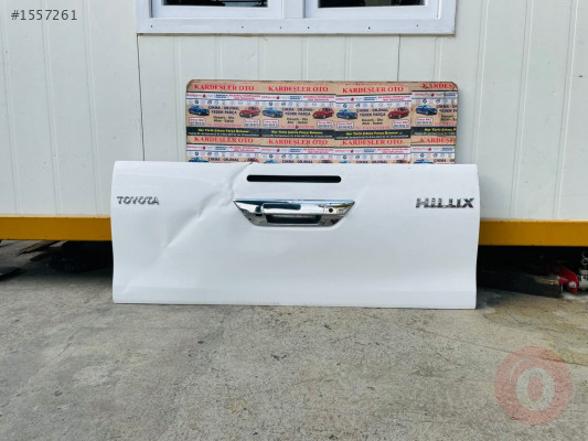 Toyota hilux arka bagaj kapagı (hasarlı çıkma parça)