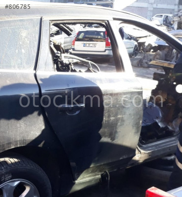 2010 VOLVO XC60 KOMPLE ÇIKMA SAĞ ARKA KAPI.
