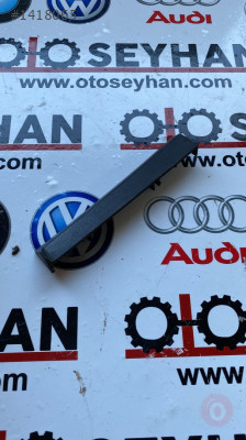 1384787 bmw 5.20 E34 orta konsol radyo çerçevesi