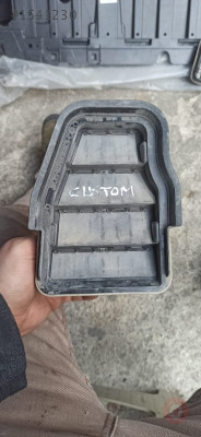 CUSTOM BAGAJ HAVALANDIRMA FORD ORJİNAL ÇIKMA PARÇA