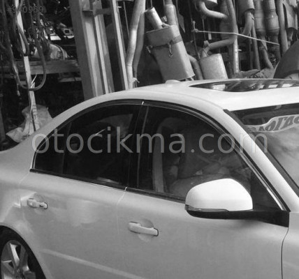 ORJİNAL VOLVO S80 SAĞ TAKIM KAPI CAMI.