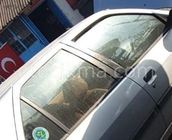 1998 model peugeot 306 1.8 benzinli çıkma sağ takım kapı cam