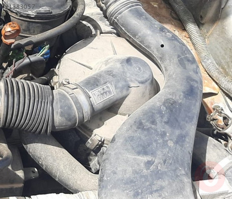 2000 peugeot partner 1.9 çıkma hava filtre kutusu