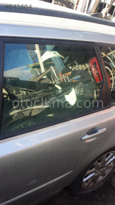 2005 VOLVO V50 ÇIKMA DOLU KAPI.