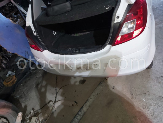 OPEL CORSA D ARKA TAMPON GÜÇMANLAR OTO