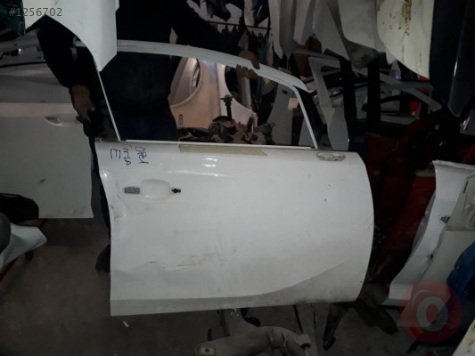OPEL CORSA E 2017 SAĞ ÖN KAPI 1000