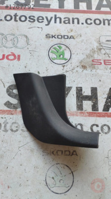 1M1863484 1M1863484B seat leon 2002 ön sağ direk alt kaplama