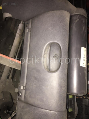 Opel Corsa B Torpido Kapağı hatasız orjinal çıkma