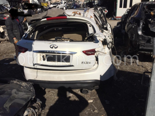 INFINITI FX30D KOMPLE ÇIKMA ARKA TAMPON.