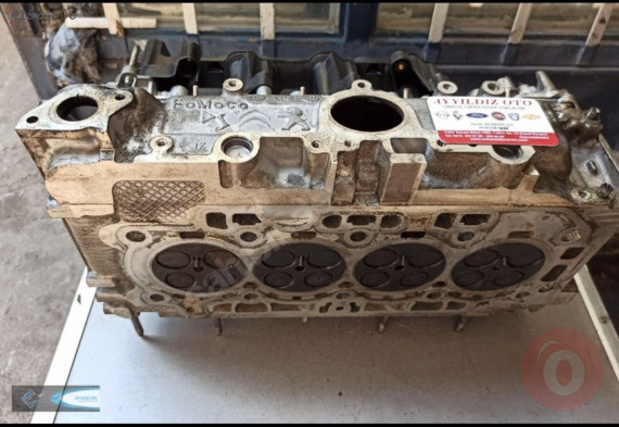 PEUGEOT EXPERT 1.5 SİLİNDİR KAPAĞI
