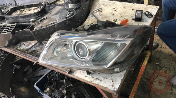 OPEL İNSİGNİA SOL FAR VE TÜM ORJİNAL ÇIKMA PARÇALAR