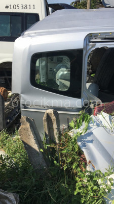 ford courier kesme sağ çamurluk