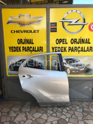 opel mokka temiz çıkma sağ arka kapı opel çıkma parça