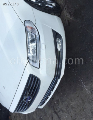 VOLVO S80 ORİJİNAL FARLI ÖN TAMPON.