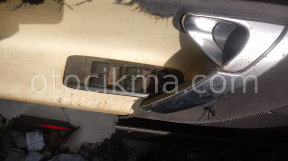 nissan primera çıkma cam düğmeleri