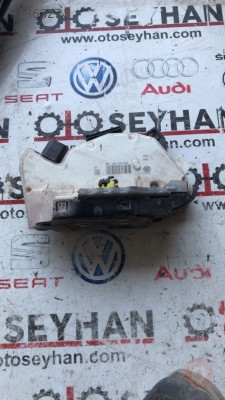 6J0839016F seat ibiza 2015 sağ arka kapı kilidi