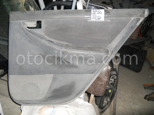 TOYOTA COROLLA SAĞ ARKA KAPI DÖŞEMESİ 2003-2006 MODEL