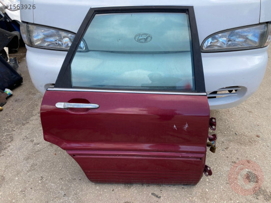 MİTSUBİSHİ GALANT SAĞ ARKA KAPI DIŞ AÇMA KOLU  1990 MODEL