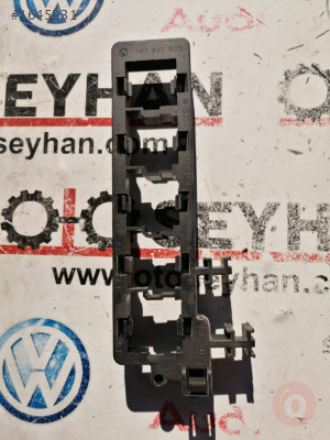 1K1937503 volkswagen jetta röle fiş tutucu yuvası