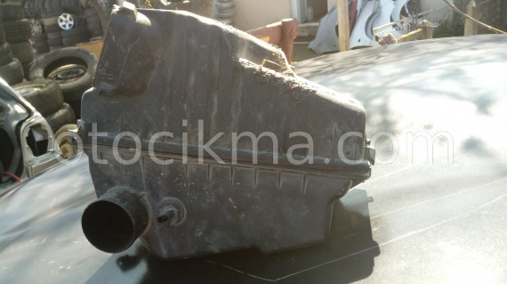 toyota carina 2.0 16v çıkma hava filtre kutusu