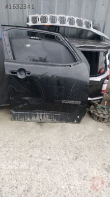 Jeep Renegade çıkma sağ ön kapı