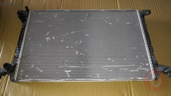 8W0121251AK AUDİ A5 A6 SU RADYATÖRÜ