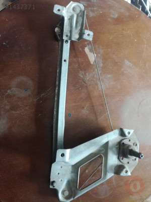 Opel astra F sol arka cam krikosu.