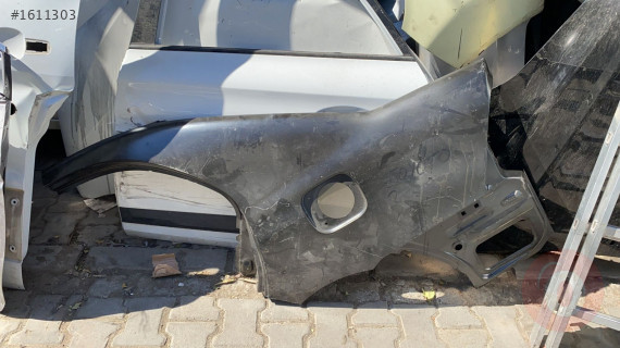 2005-2010 TOYOTA COROLLA  ÇIKMA SOL ARKA ÇAMURLUK