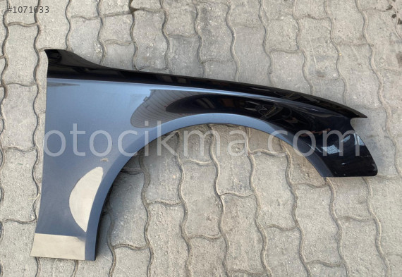 AUDİ A4 08-12 SAĞÖN ÇAMURLUK (ÇIKMA ORJ. LAV GRİ) 8K0821106A
