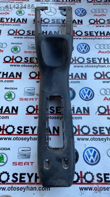 6K0863319 seat ibiza 1998 orta konsol