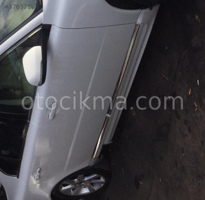 VOLVO S80 HATASIZ SAĞ YAN PANEL.