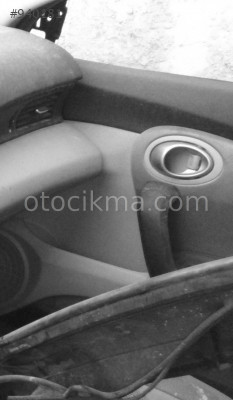 ORJİNAL 2010 HONDA CR-Z SAĞ ÖN KAPI KOLÇAĞI.