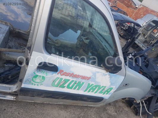 Renault Kangoo Sağ Ön Kapı Hataız Orjinal Çıkma