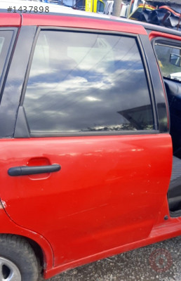 seat ibiza çıkma sağ arka kapı