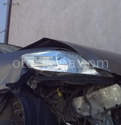 2006 HONDA CİTY ÇIKMA SAĞ FAR MEVCUTTUR.