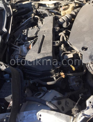 İNFİNİTİ FX30D MOTOR İÇİ TESİSAT.