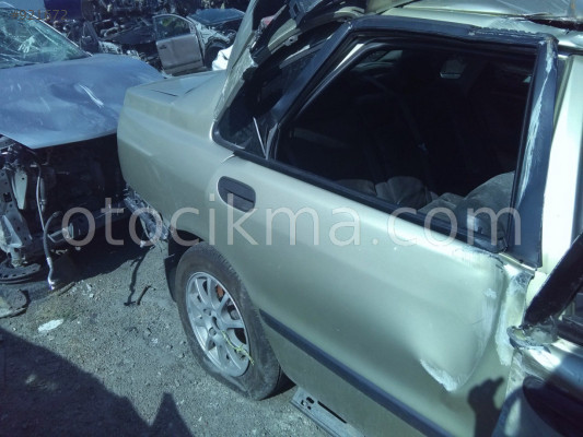 2001 VOLVO S40 ORİJİNAL SAĞ ARKA KAPI.