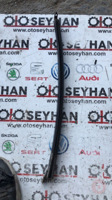 6N4839409 vw polo hb 98 sol arka kapı cam kızağı