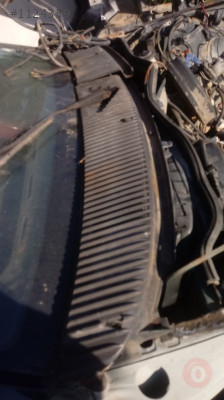 daewoo racer çıkma cam önü ızgarası