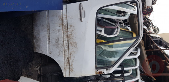 98 2005 313 kasa Sprinter sağ ön kapı