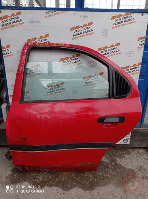 Ford Mondeo Sol Arka Kapı Dolu